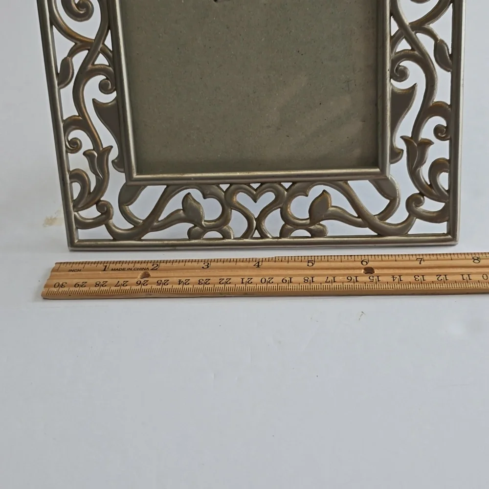 Vintage 1997 Scrolled Metal 5x7 Silver Color Picture Frame Easel Hang Display